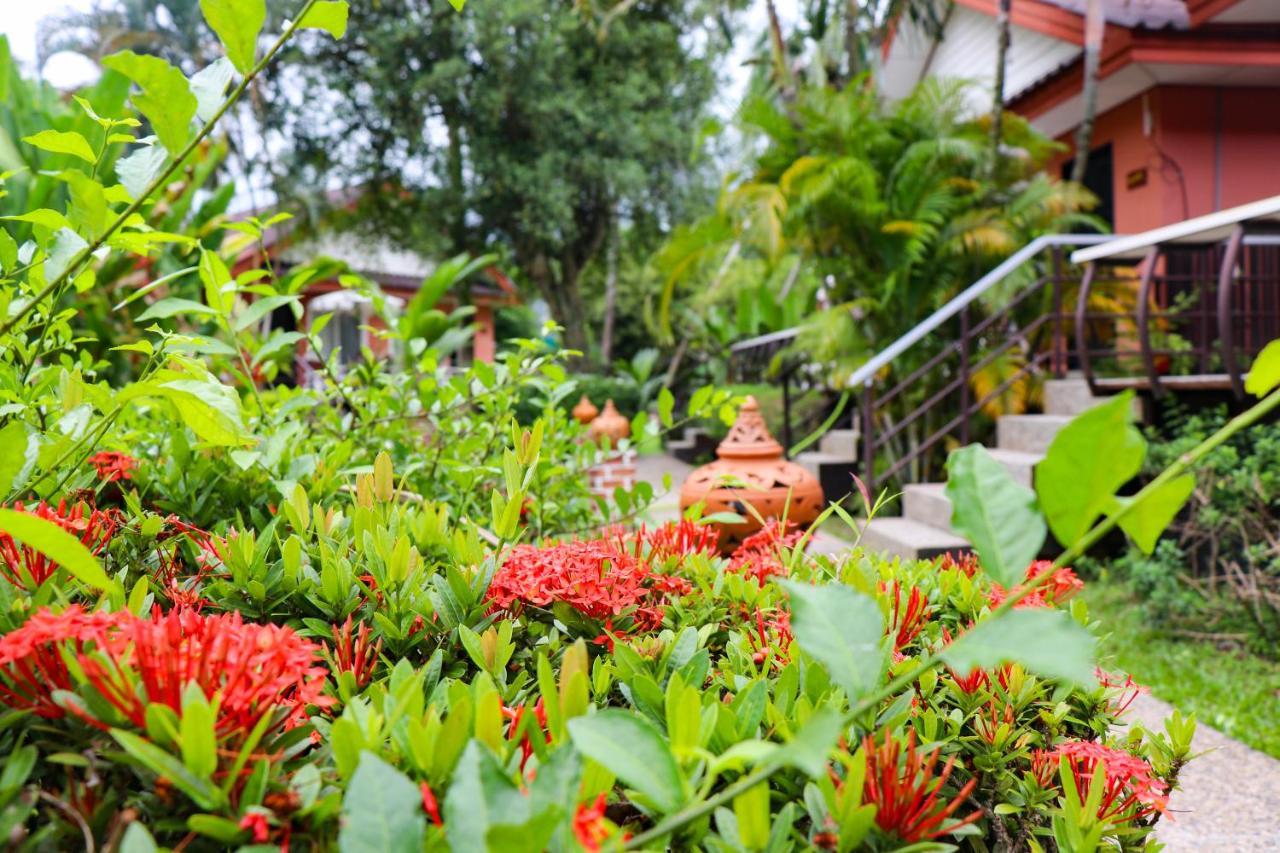 Andaman Seaside Resort Bangtao Beach Bang Tao Beach  Exterior photo